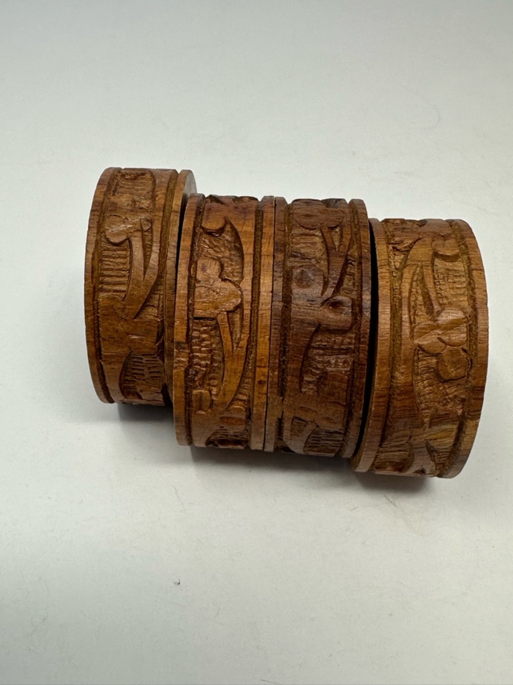 Vintage Hand Carved Wooden Napkin Rings Floral Made in India Set of 4 A2
